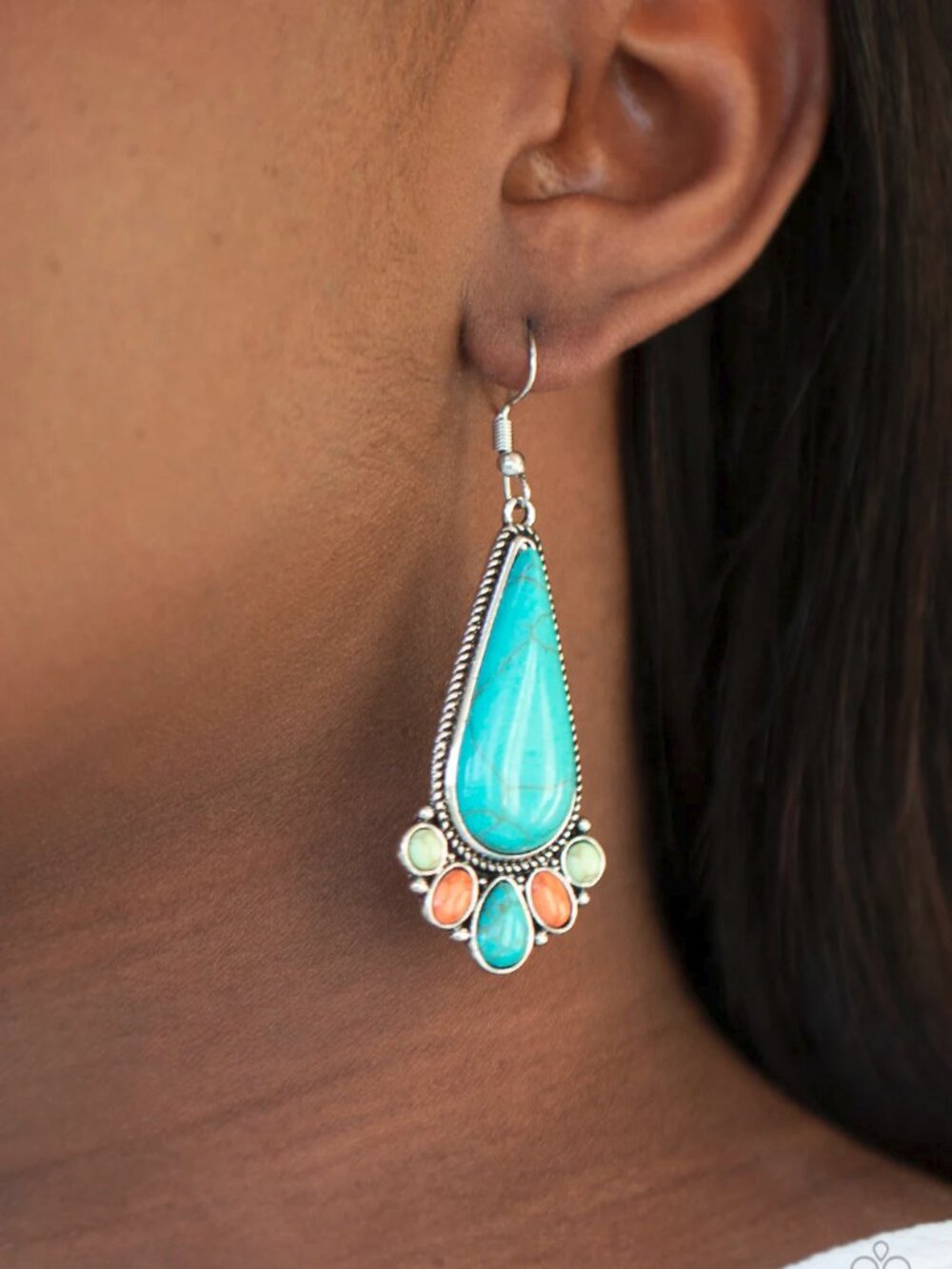 Paparazzi Jewelry Accessories - Rural Recluse - Multi Earrings - Vintage - Picture 3 of 4